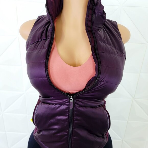 Lululemon Women's Plum Sleeveless Down For A Run Full-Zip Puffer Vest Size 2 - Picture 3 of 12
